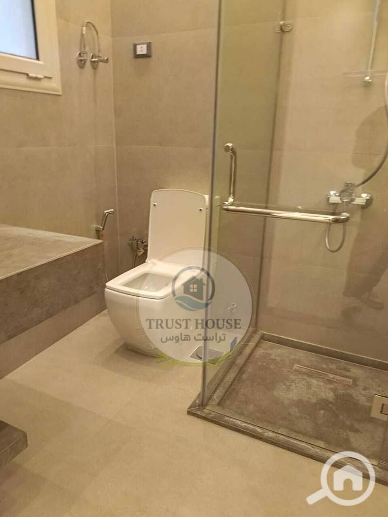 2 WhatsApp Image 2025-11-09 at 20.30. 09. jpeg