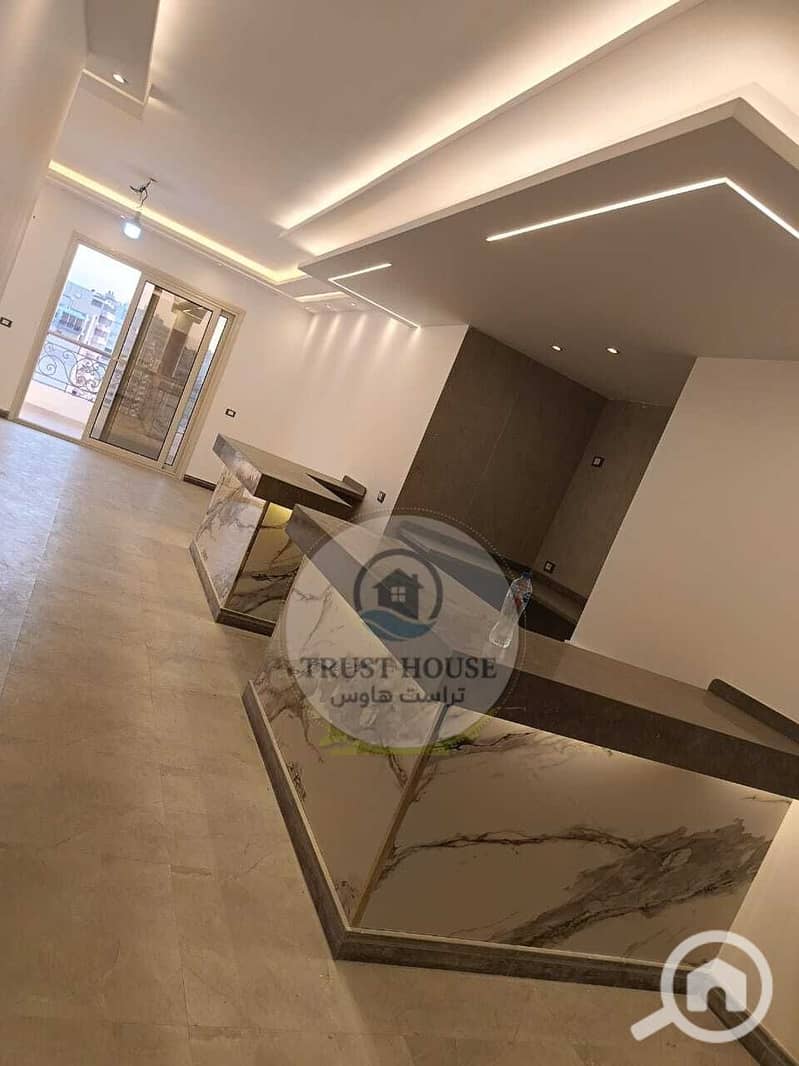 28 WhatsApp Image 2025-11-09 at 20.32. 40. jpeg