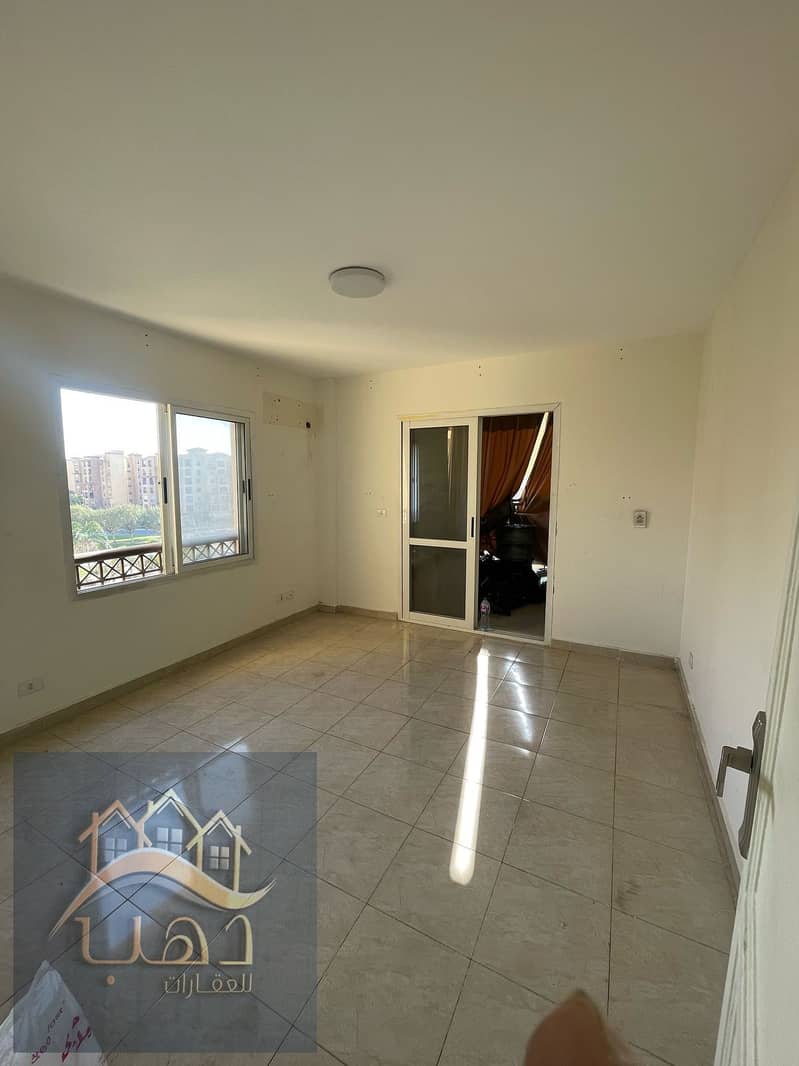 17 b1f6eaba-a639-438f-99fa-febd70e4f8cc. jpg