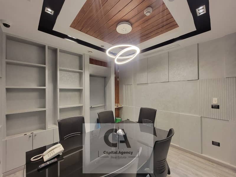 7 e94bb0de-b7c4-489f-ac9c-2c05417a6cd5. jpg