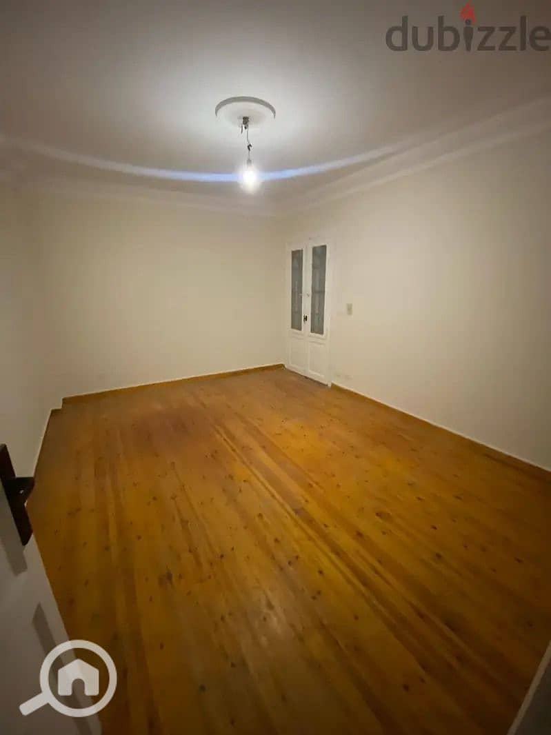 9 205fcc03-538d-424f-8c29-50ec601e220d. jpg