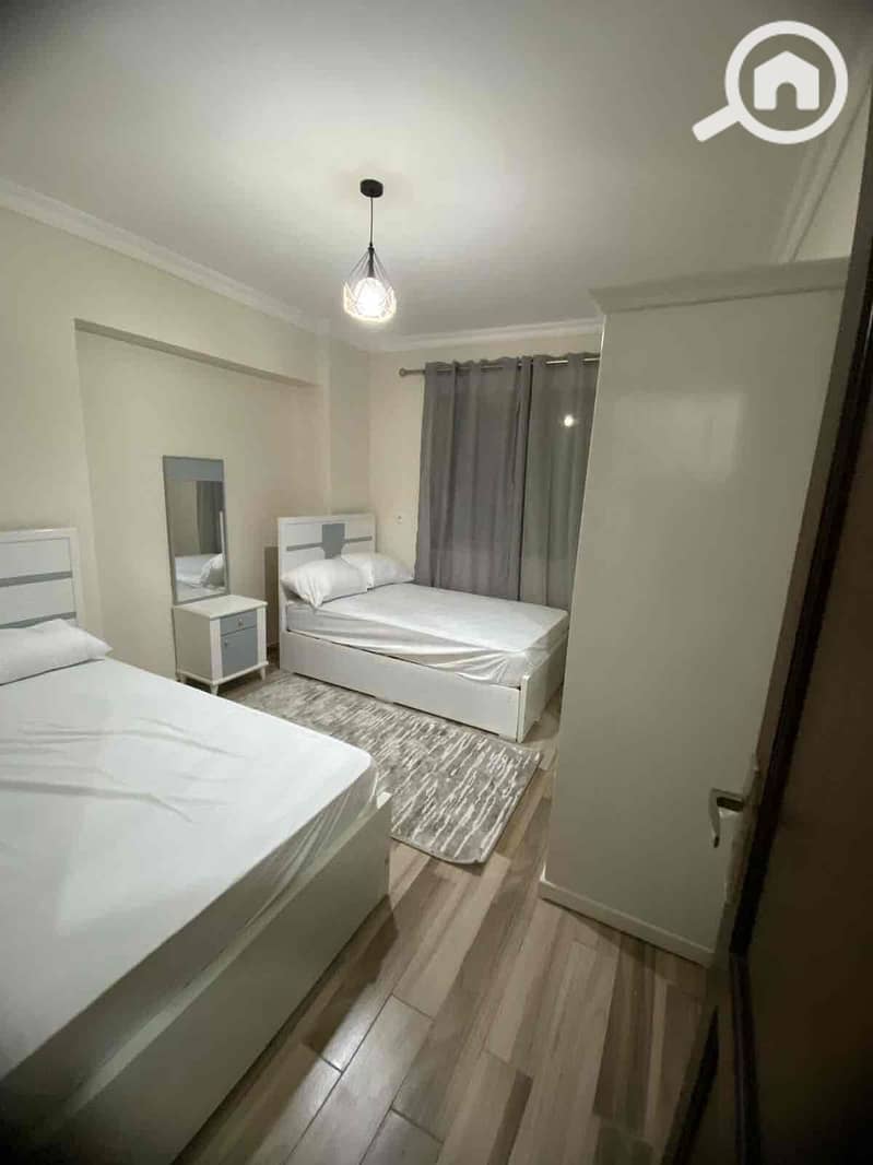 18 2e4593d3-91b2-4b23-96ee-1854b9fd9287. jpg