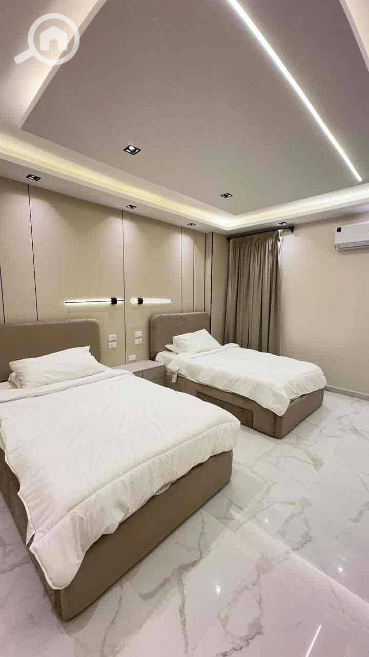 17 172deace-582e-46a1-985c-6a4e559f5d0a. jpg