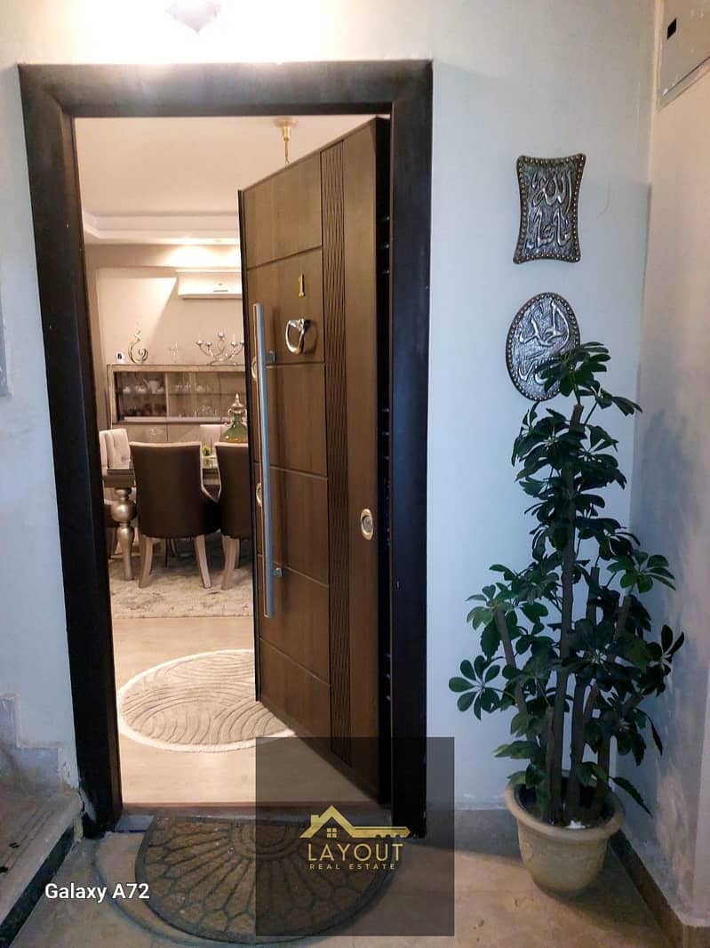 4 a8f508e5-1c00-415c-91fd-bae3635fc0b6. jpg