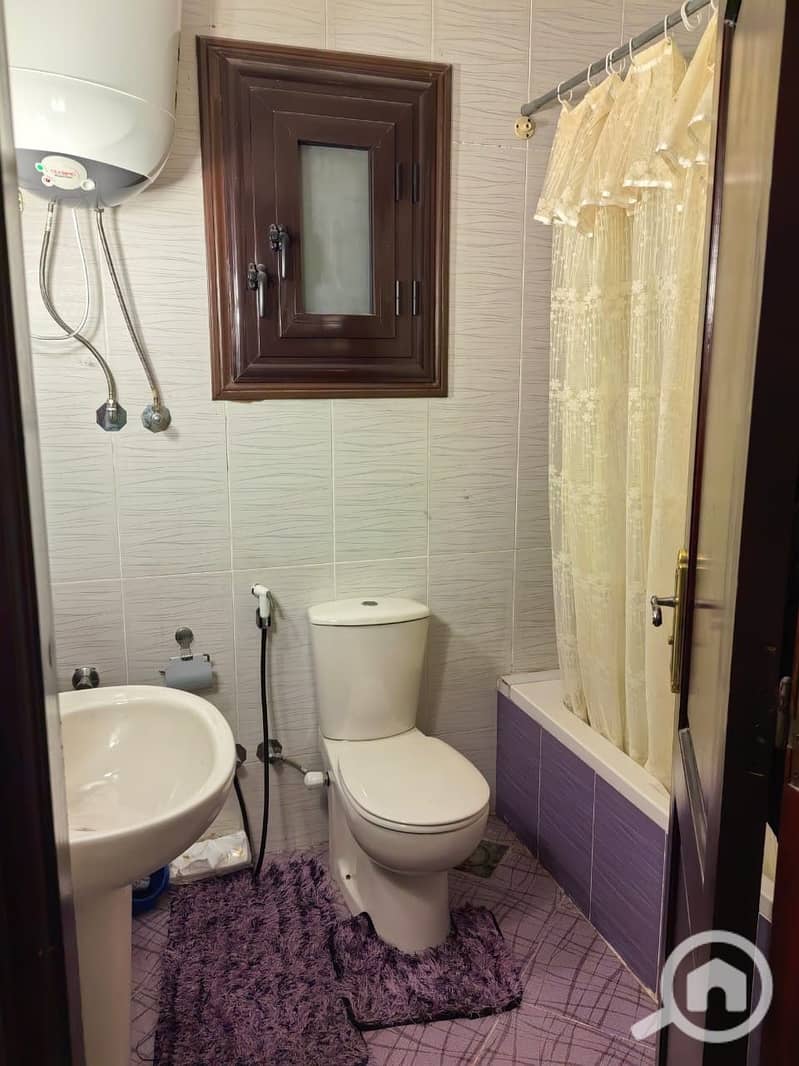 6 c560e465-ddc9-4888-8ca1-08a0f99f624a. jpeg