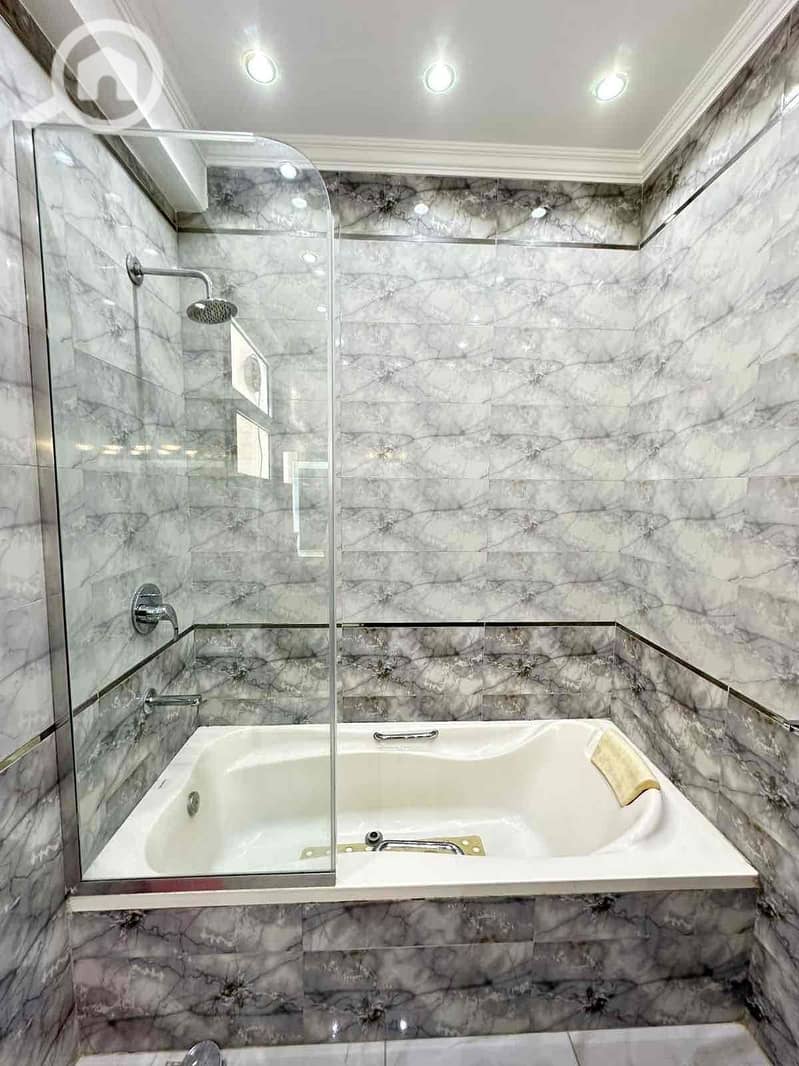 7 c77c51dc-ea6c-4af0-b61b-8cb5117c0399. jpg