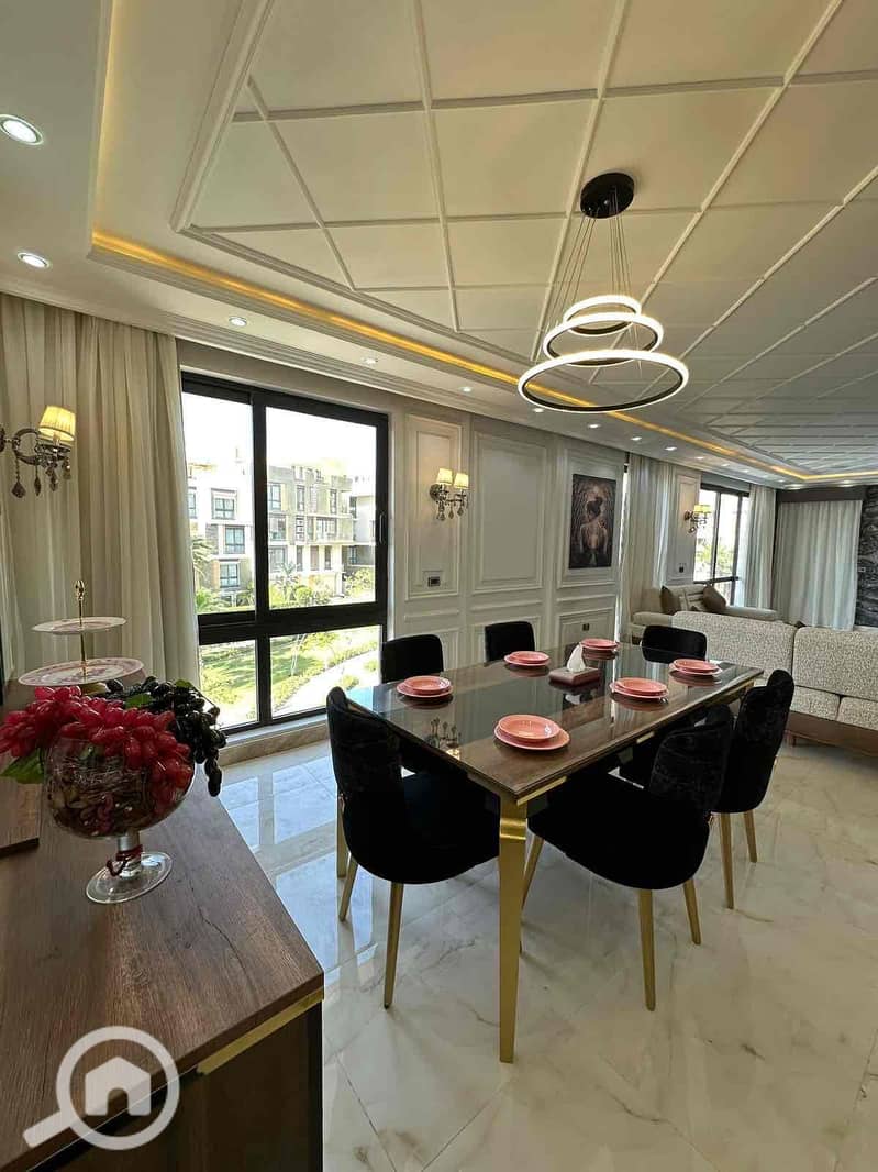 13 213ee8de-4936-4091-8963-6aa74767f28c. jpg