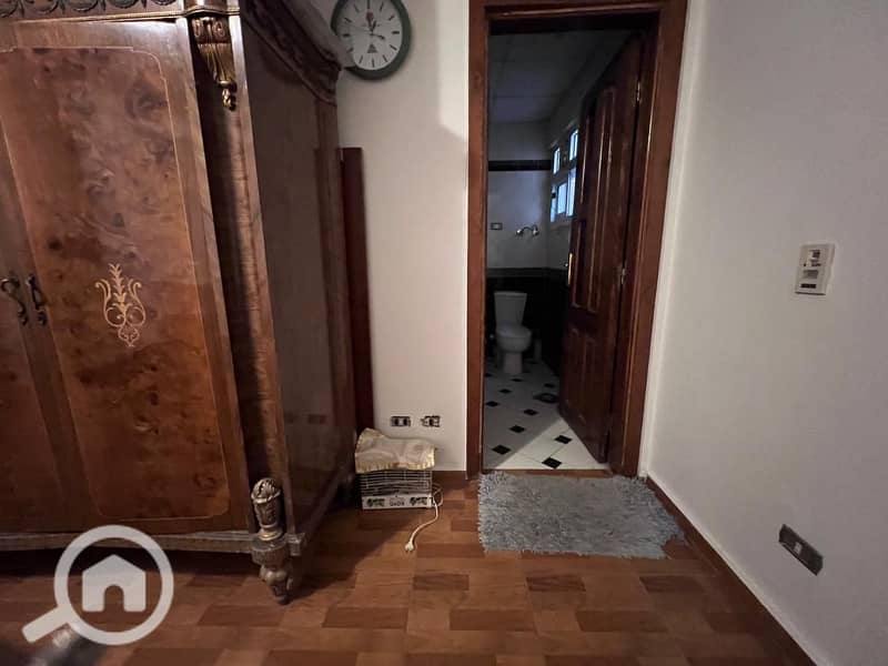 6 0a9ba95f-7675-4e6d-a245-218341ea4417. jpg