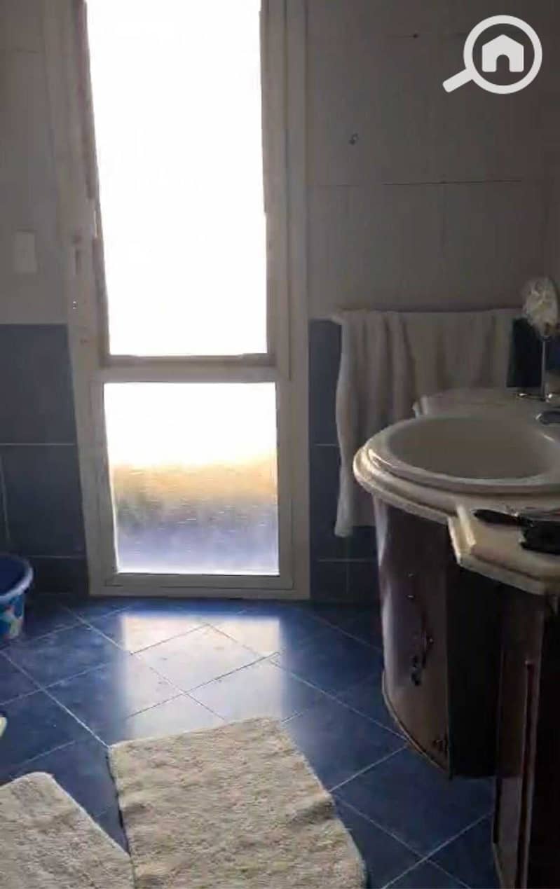 4 e6addc5b-b01d-4815-b127-693fdcd1c7b6. jpeg