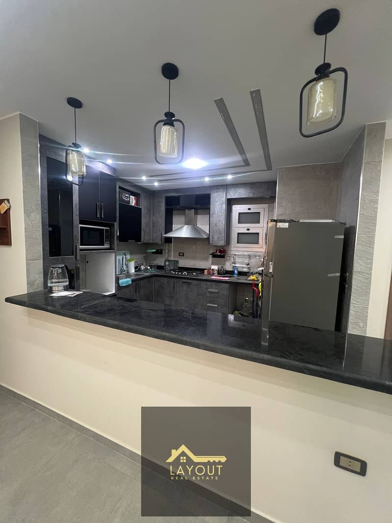 8 67b4d0f2-5a59-41ec-80d2-fe3faae8bacb. jpg