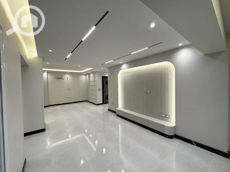 2 4670c602-93ab-4e36-984b-5e97848f6d0f. jpg