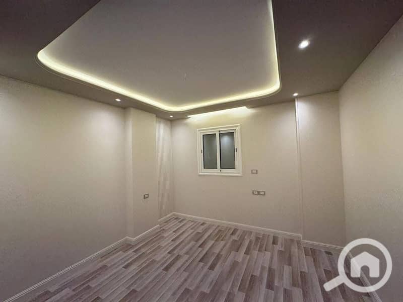 4 a5d50d5c-7d0a-4cec-b69a-fabbaaee3d82. jpg