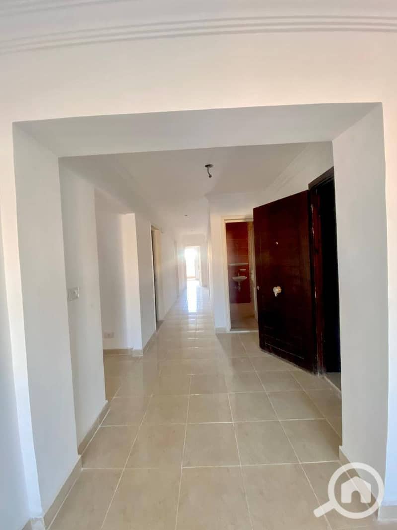 7 615387373_1594752458268730_1846249648869841756_n. jpg