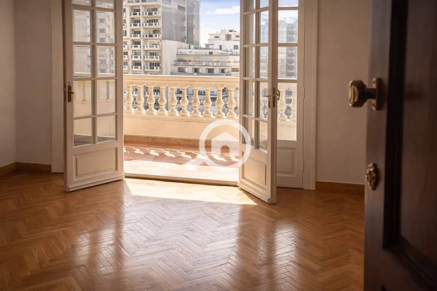 3 CD0B0A8E-9E81-44F5-A12D-308AF6201803. png