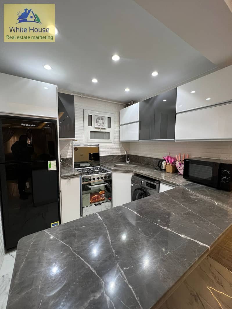 4 961d6f4e-a813-4834-9f97-44c56f411416. jpg