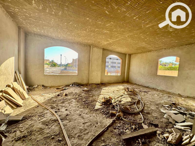 4 b063255b-894f-448a-99a1-a83e40aa8907. jpg