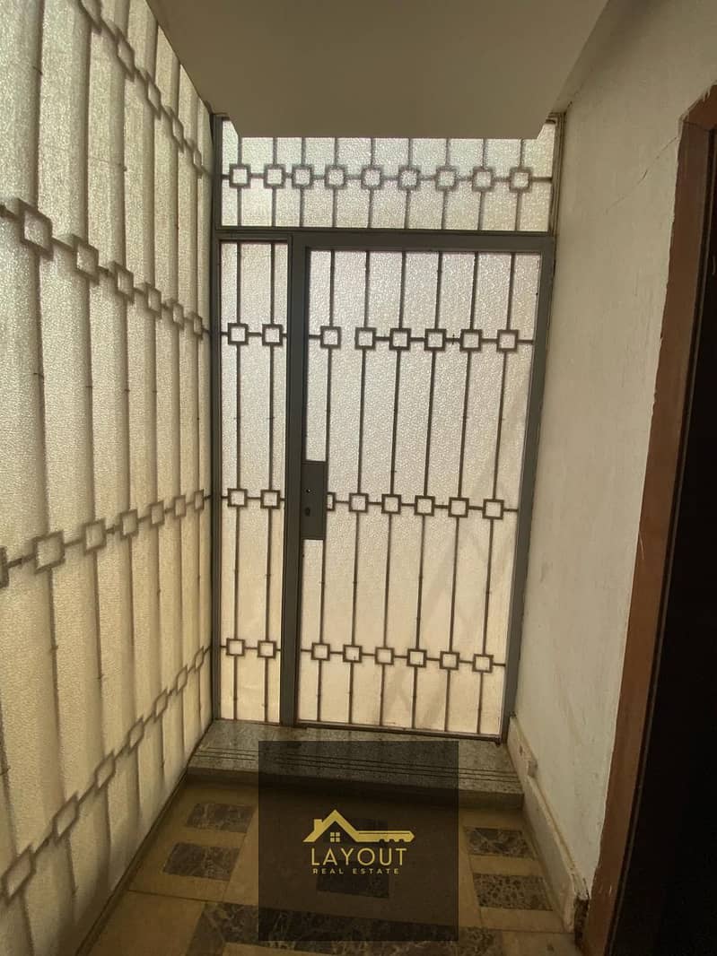 4 82d05ecc-b38c-4ee7-83ac-a4935d7cec1d. jpg