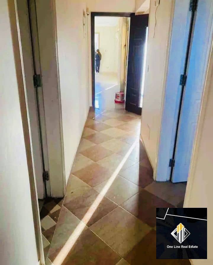 3 547c5248-48b1-4f55-a146-0960006e233b. jpeg