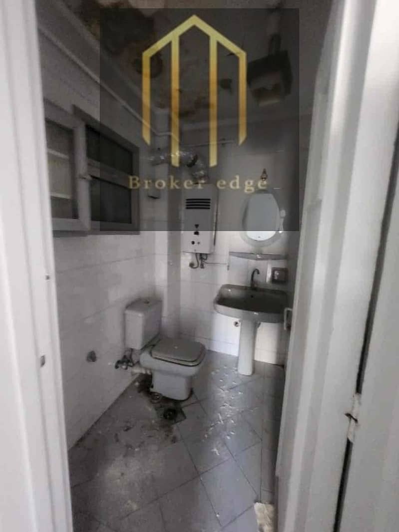 4 c19d1f06-f496-450d-98ea-076ccc354761. jpg