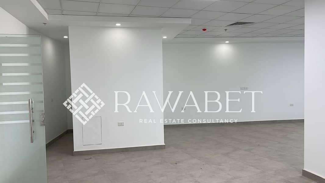 3 eaa270d4-5115-4122-898a-db65a75a8032. jpeg