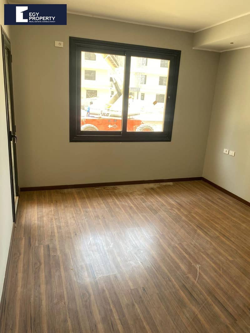 6 _files_ebb2ae90-e82e-4357-b4e6-3257bf5fcb8e. jpg