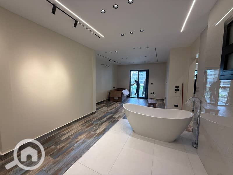 5 d2b43ebb-4749-4aea-b031-7b621136ec55. jpeg