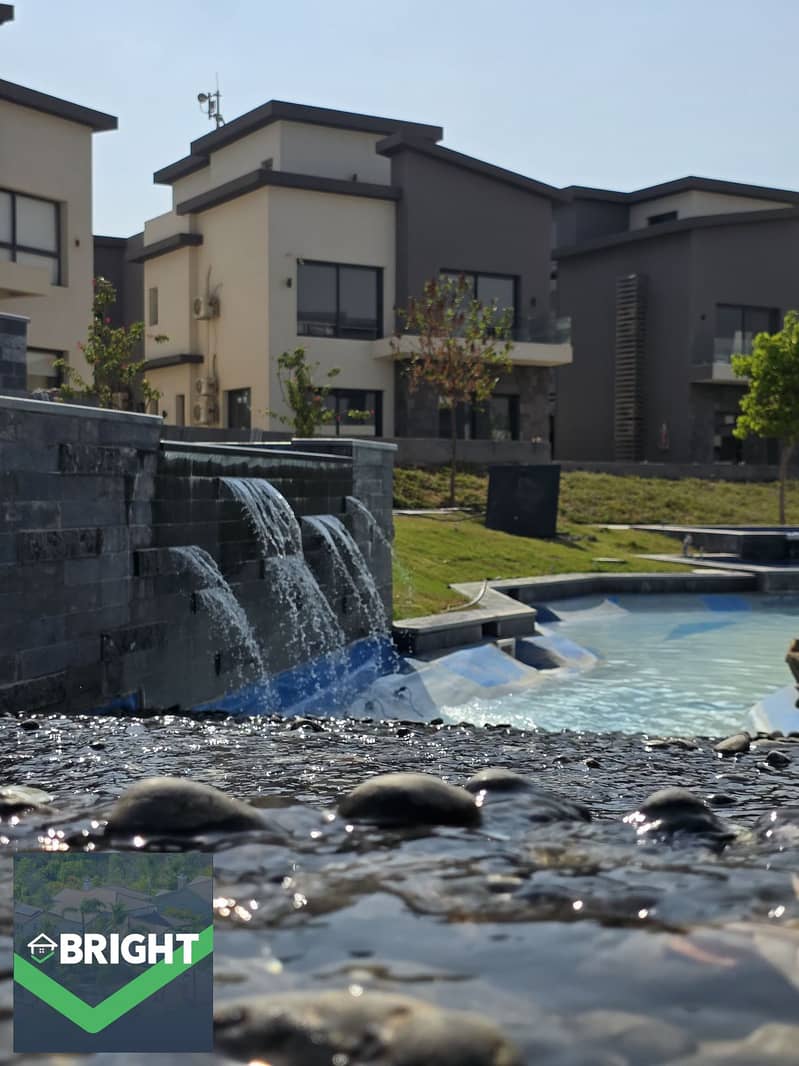 2 7fcc4991-fbb8-4f10-989c-2d6b4047d321. jpg