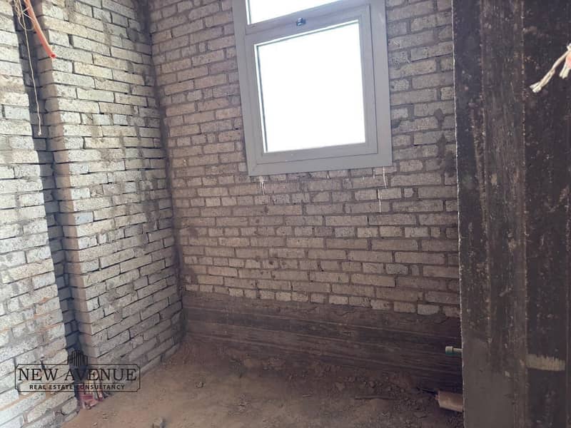 5 4d053472-4934-4dc0-ab03-7cb6d6e1d794. jpg