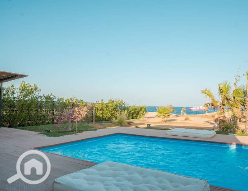 2 291e3fca-5f68-4257-8616-0ef6a31ab00c. jpg