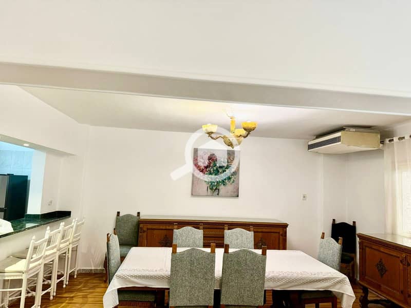 11 5af11702-5e1f-469d-8841-1edd25fa42cc. jpeg