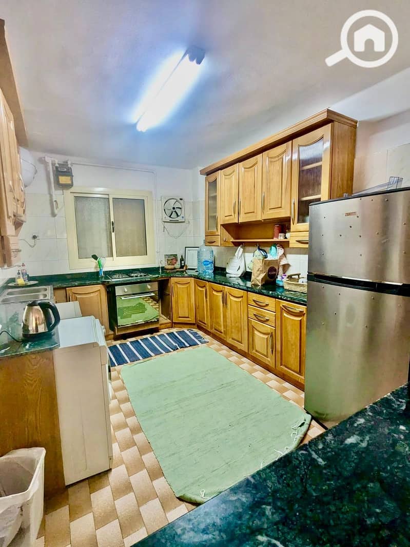 12 cd6f90c6-7a3d-4ce8-8fa6-dcedc376f92f. jpeg