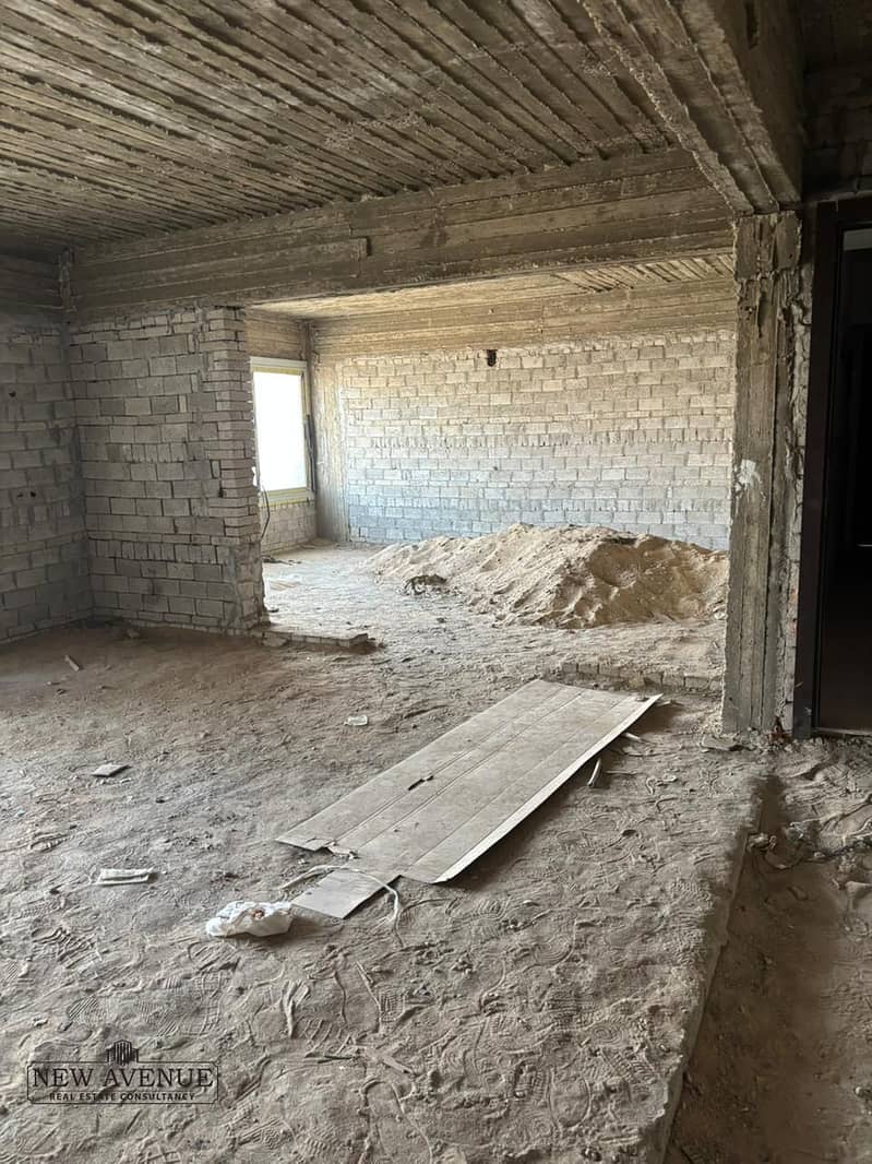 10 c523df1a-9413-4441-9364-dc5673e33da0. jpg