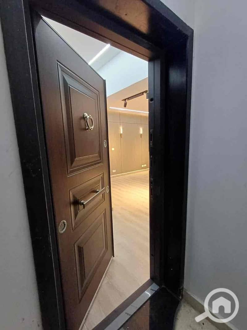 11 9eb3521d-8771-4204-8f1a-c99878ddb6d1. jpg