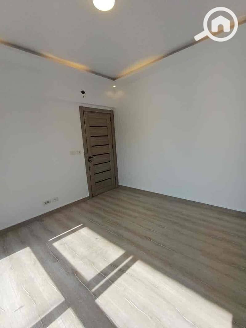 13 3a492653-526a-4792-8976-c1719705078c. jpg