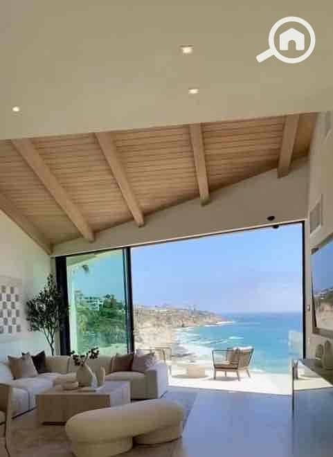 2 2394c428-8762-42ac-a669-49099e3c0365. jpg