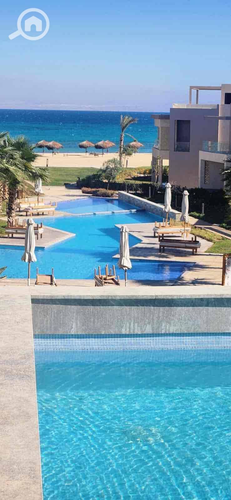 8 fc5cc37a-57d7-4d76-af3e-3f3a389c8960. jpg