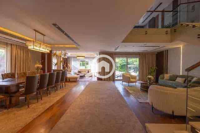 4 eead4756-1795-4e8c-8124-5b971f0ba6bb. jpg