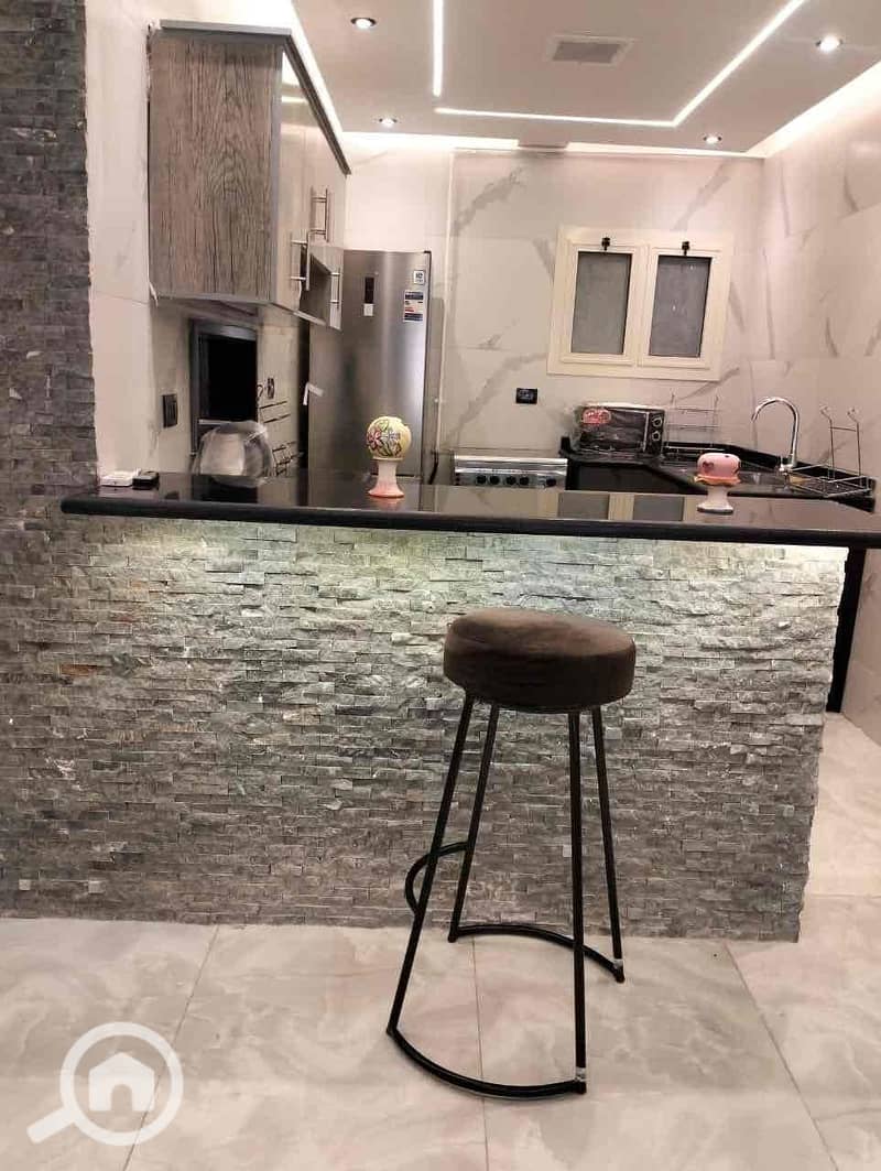 6 a2e8a5a6-5c21-49dd-a7d7-1a3d2146834e. jpg