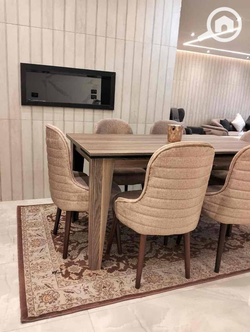 14 d0c3499d-846f-4a5a-97df-5d9370c5a692. jpg