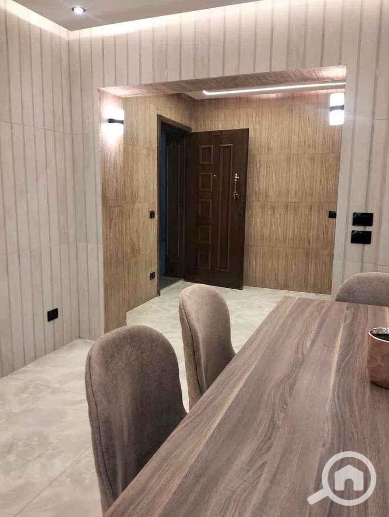 17 dbc5d203-dcf4-4af6-bea6-a05837404065. jpg