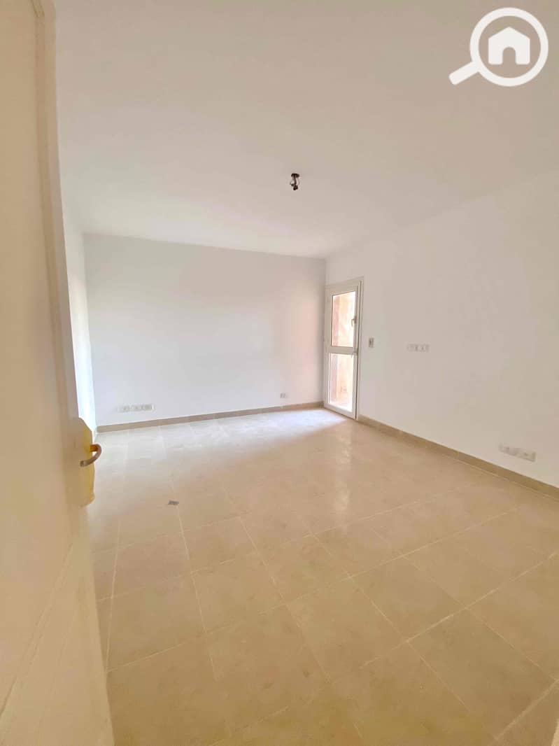 6 01483b7e-2baf-45e4-8250-e5a4a57a5f77. jpg