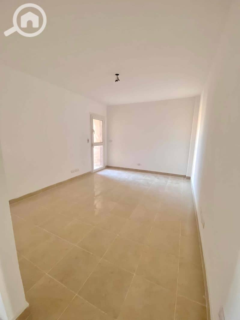 7 ba6a18c2-8253-40e3-8811-622fd9e85769. jpg