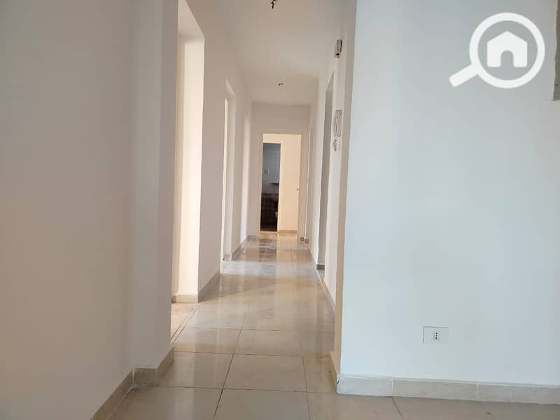 2 f9110284-edd2-4c86-938e-b55a38c1cdb1. jpg