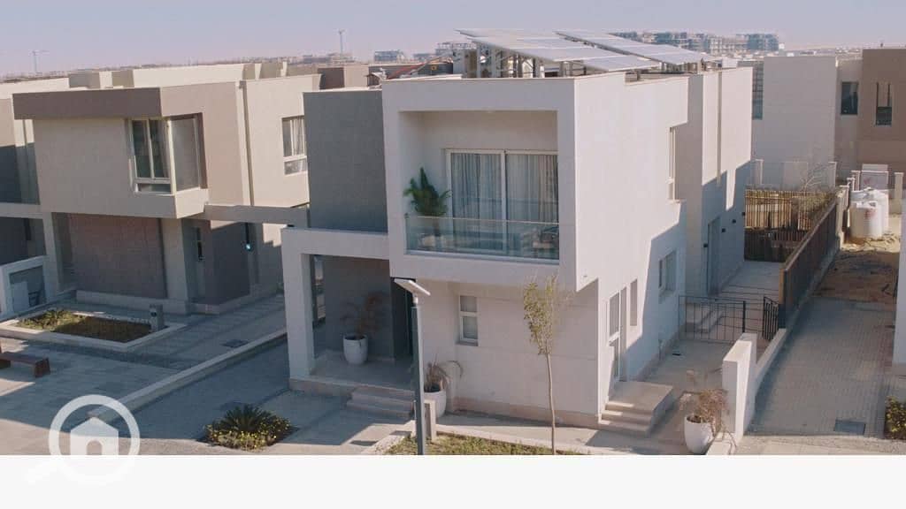 19 ce265b64-1800-435b-8e50-f3a0debe75b8. jpeg