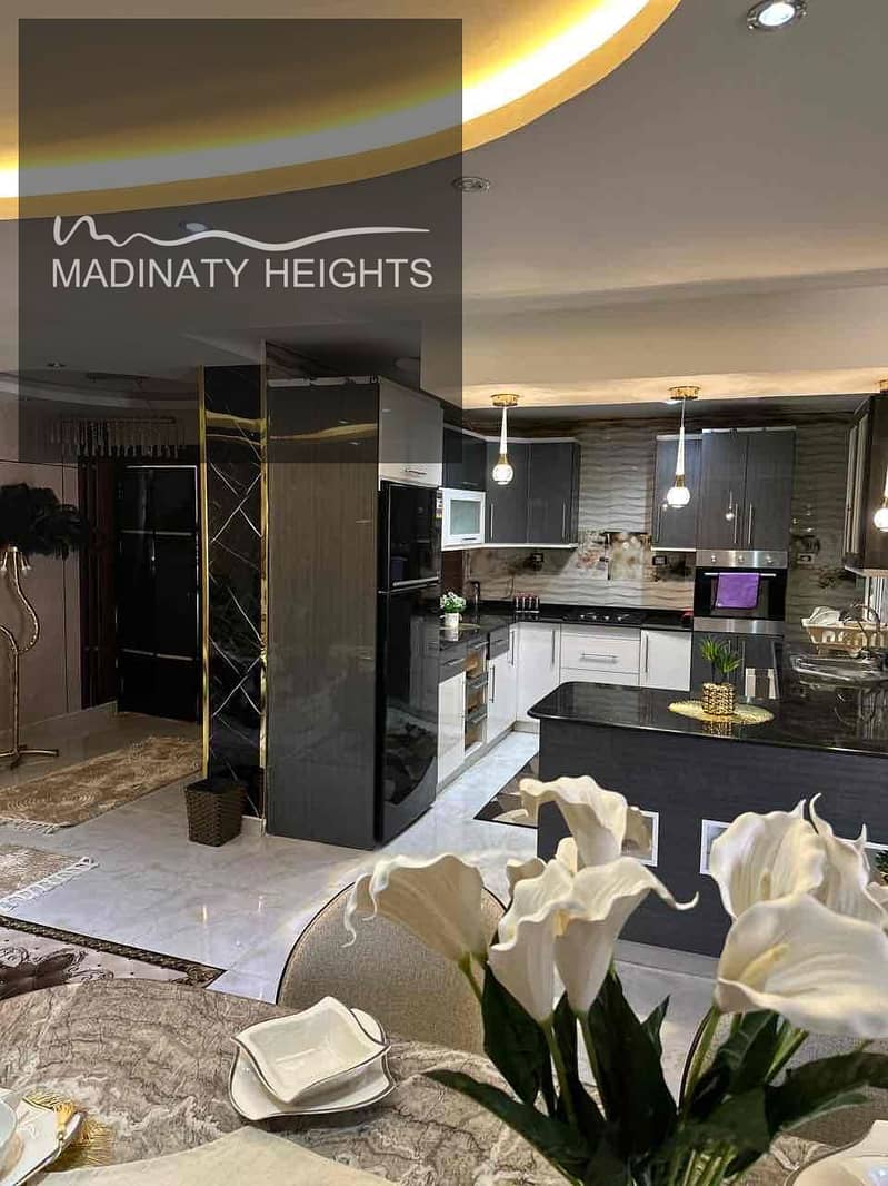 4 8f52e7b6-55d1-4d45-b716-d82dbbef252d. jpg