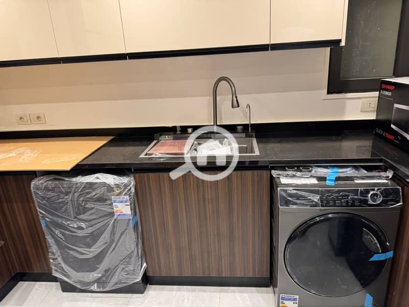 3 55435d6c-8ee8-430c-b72a-5d782eed9ea0. jpeg