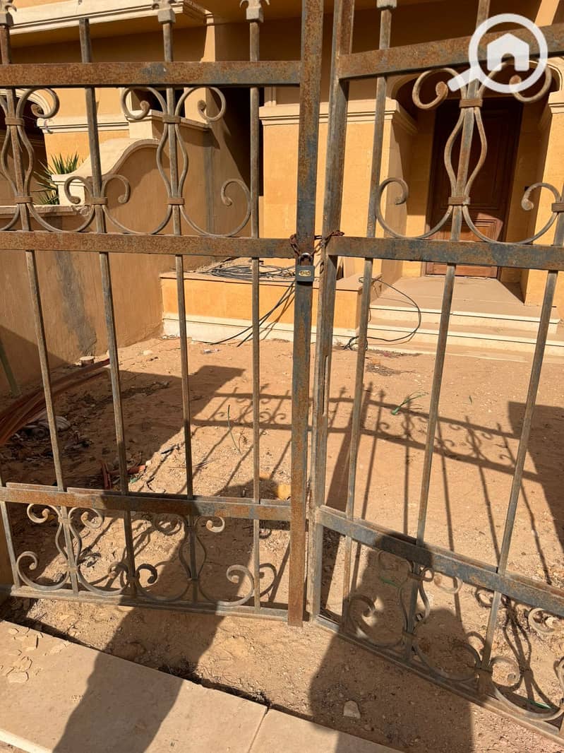 6 ac04eaca-0994-44d5-b59c-084edd7e1702. jpg