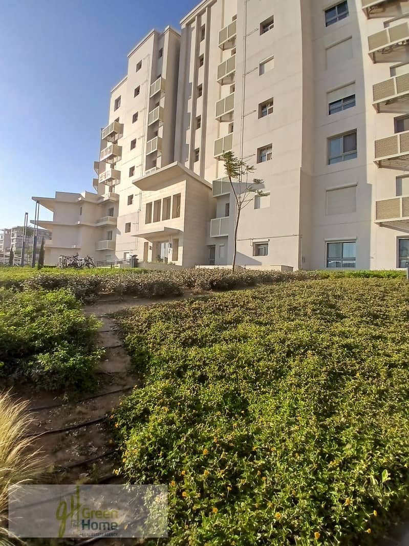 2 26a4c4e5-7c57-4ada-b3ea-02346d815497. jpg