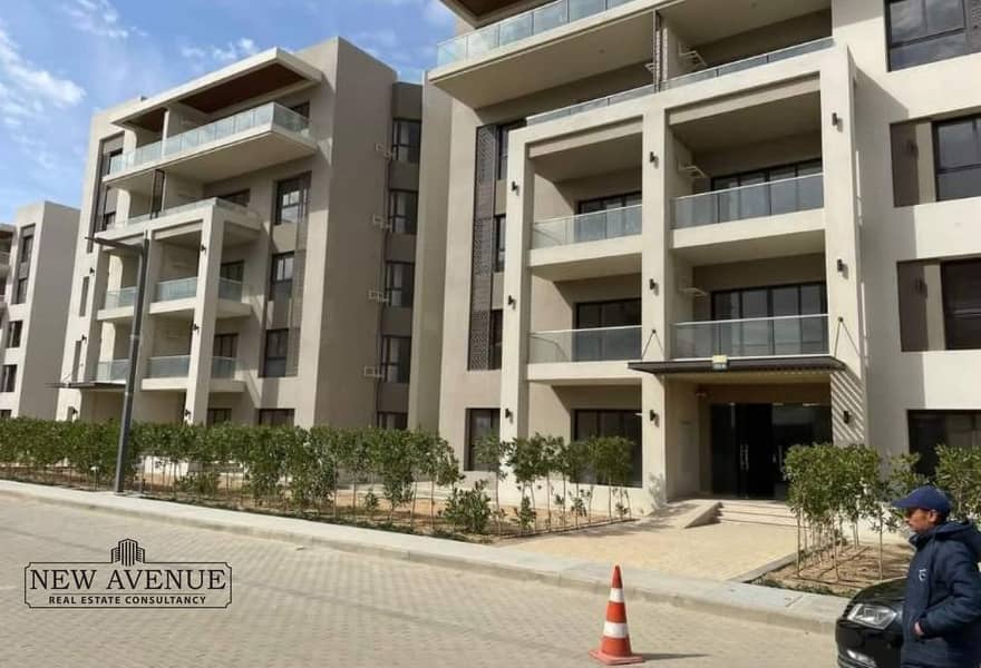 4 06cb61c6-e373-4509-aaff-880780c7d726. jpg