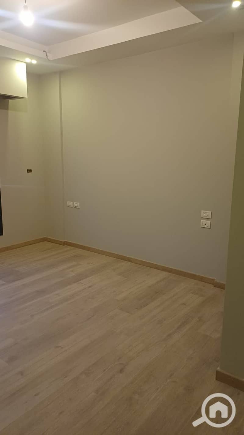 6 9c0b7afb-31bf-4248-91f9-5033f964b5bd. jpeg